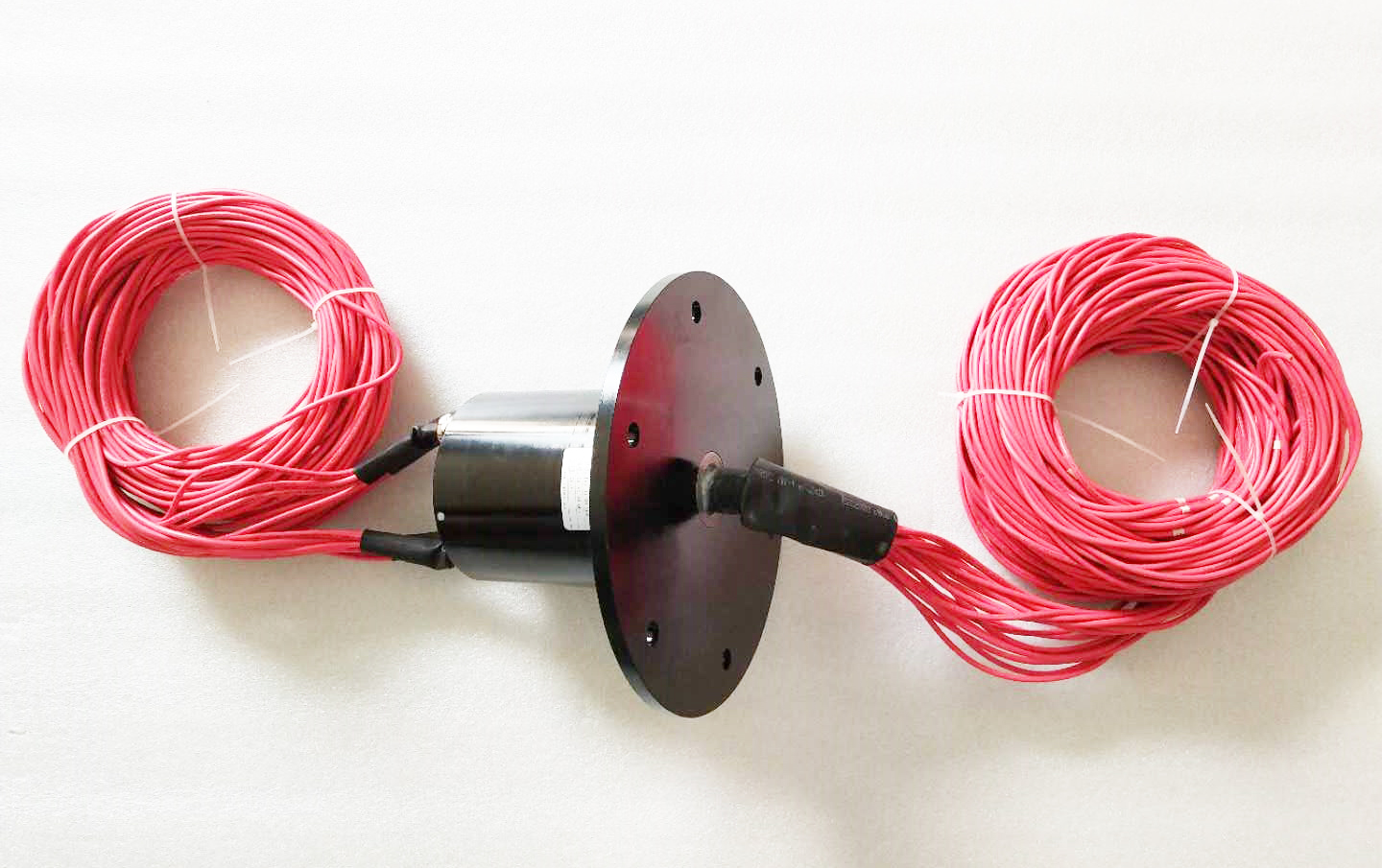 Customized slip ring DHS130-20-20A 18.3kg